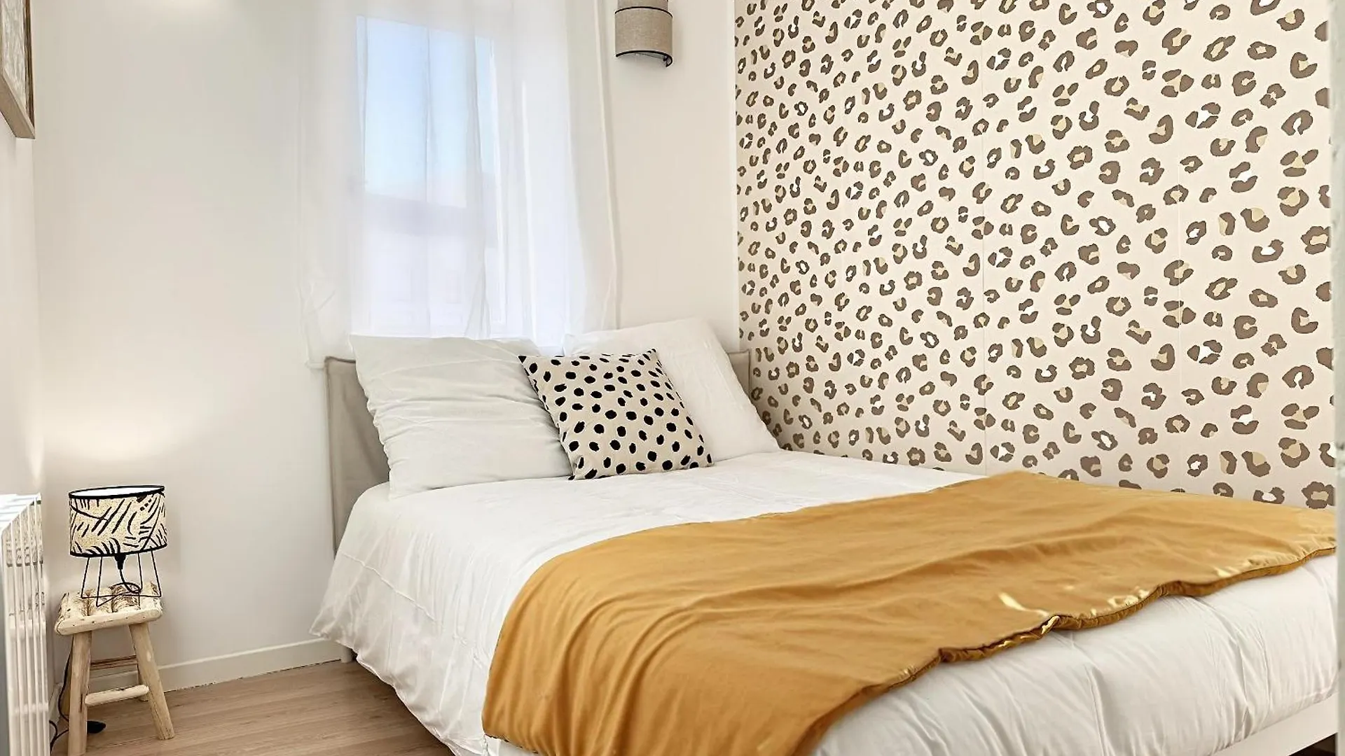 Suite Wutai Lyon 0*,  France